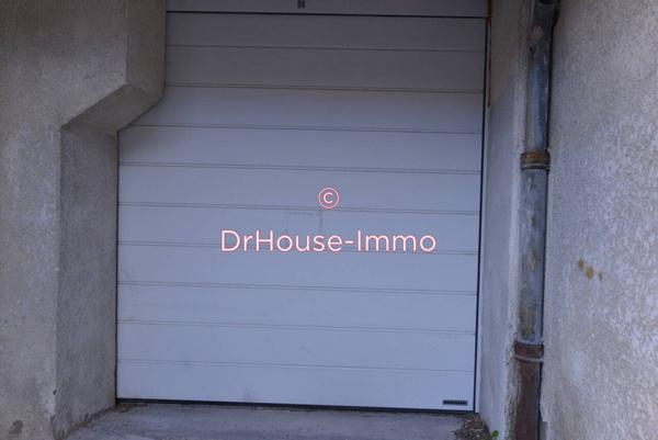 Parking / Box à vendre de 81 m²