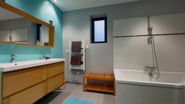 Département du Finistère (29) - Quimper - Quartier du Braden – Maison de type 7 de 176 m² habitables - Double garage - Terrain de 260 m².