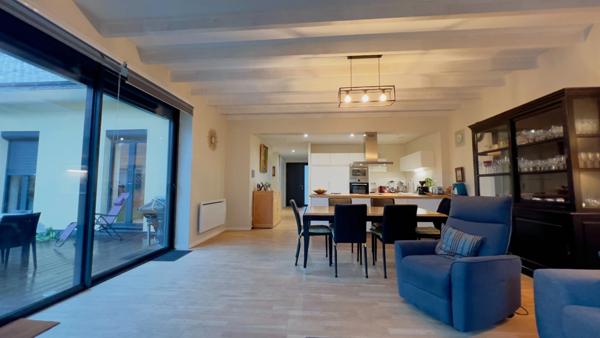 Département du Finistère (29) - Quimper - Quartier du Braden – Maison de type 7 de 176 m² habitables - Double garage - Terrain de 260 m².