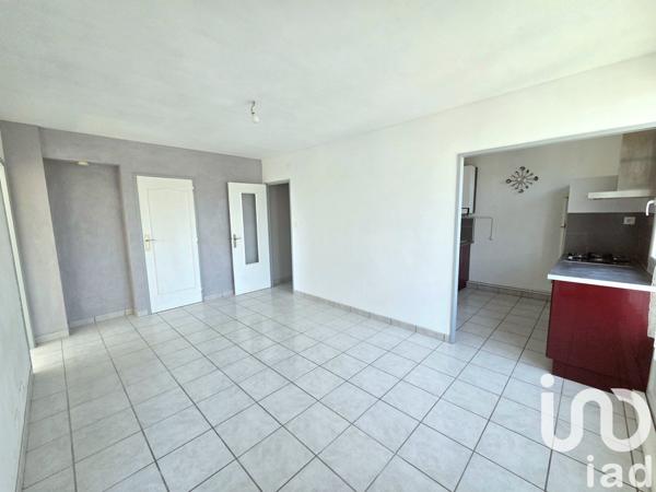 Appartement 4 pièces de 56 m² à Bagnols-sur-Cèze (30200)