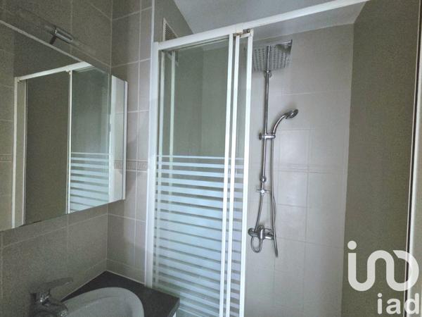 Appartement 4 pièces de 56 m² à Bagnols-sur-Cèze (30200)