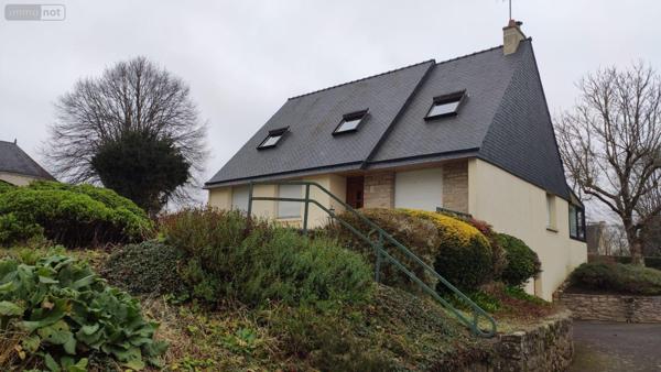 Maison individuelle à vendre à Saint-Barthélemy dans le Morbihan (56150), ref : 065/1819   
bourg