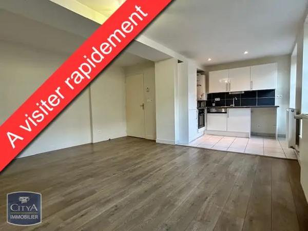 Appartement à louer 2 pièces 48.54m² Sedan (08200)