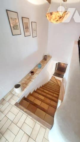 maison en pierres de caractère avec deux logements t3 et garage sur jardin clos