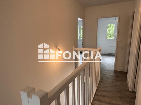 À vendre Maison 5 pièces 94.05 m² - Laval 53000