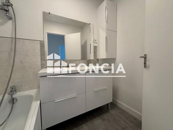 À vendre Maison 5 pièces 94.05 m² - Laval 53000