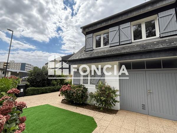 À vendre Maison 5 pièces 94.05 m² - Laval 53000