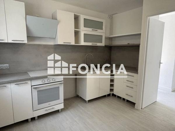 À vendre Maison 5 pièces 94.05 m² - Laval 53000