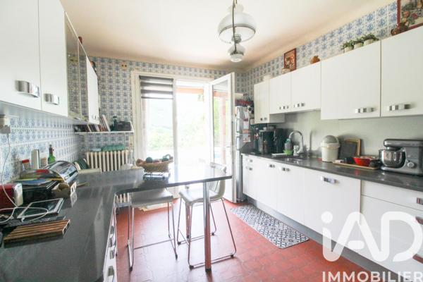 Maison à vendre 6 pièces 275 m² Saint-Affrique