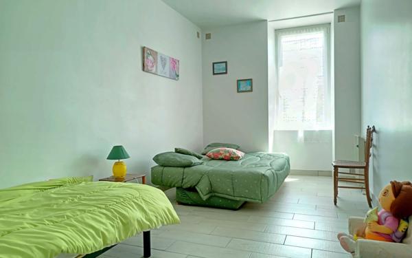 Maison à vendre    8 pièces •  Cholet