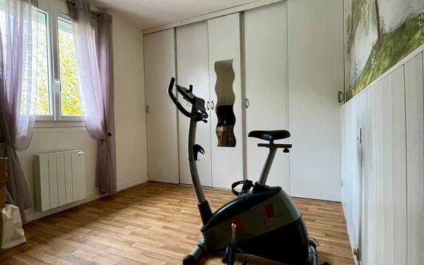 Maison à vendre    5 pièces •  Couzeix