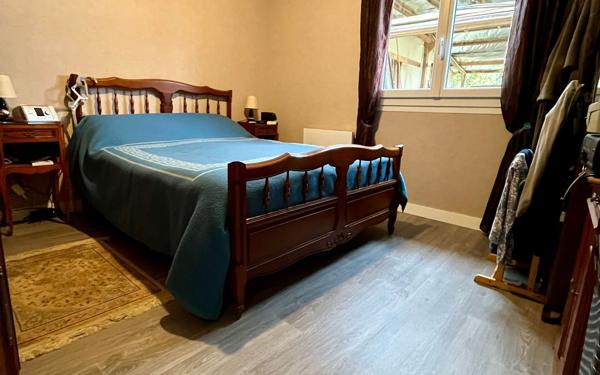 Maison à vendre    5 pièces •  Couzeix