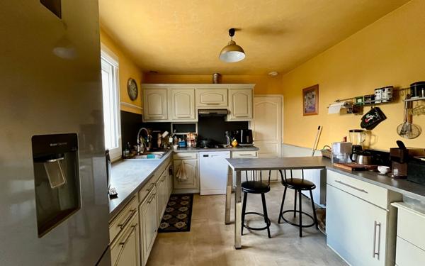 Maison à vendre    5 pièces •  Couzeix