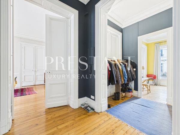 BORDEAUX PEY-BERLAND / SAINT-PAUL – Usage Mixte et Potentiel de Division – 3 chambres – 202m2, BORDEAUX