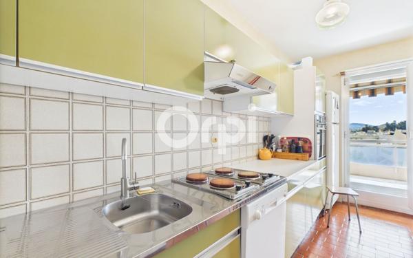 Appartement à vendre    3 pièces • 66,64 m2 Mandelieu-la-Napoule