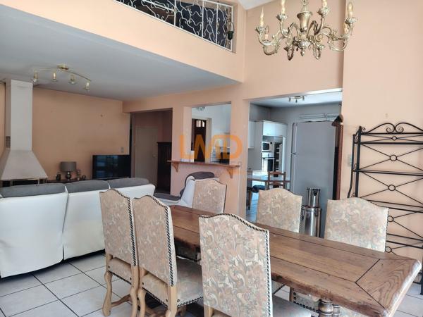 Pavillon 4 chambres + 1 suite parentale avec accès indépendant