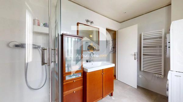 Vente                                                      Appartement
                        
                     4 pièces                      74 m2                     à Marly-le-Roi