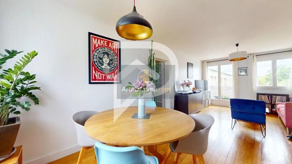 Vente                                                      Appartement
                        
                     4 pièces                      74 m2                     à Marly-le-Roi
