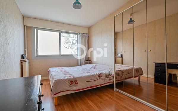 Appartement à vendre    4 pièces • 105 m2 Paris 11