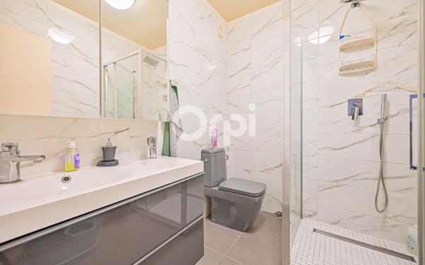 Appartement à vendre    4 pièces • 105 m2 Paris 11