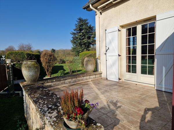 MAISON TRADITIONNELLE DE 215 m² AVEC SOUS-SOL TOTAL