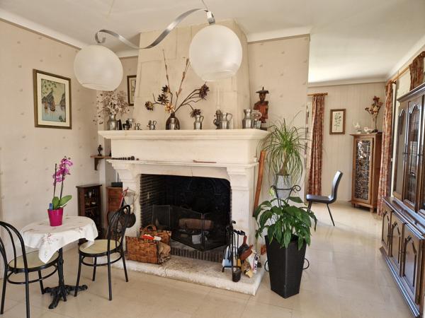 MAISON TRADITIONNELLE DE 215 m² AVEC SOUS-SOL TOTAL