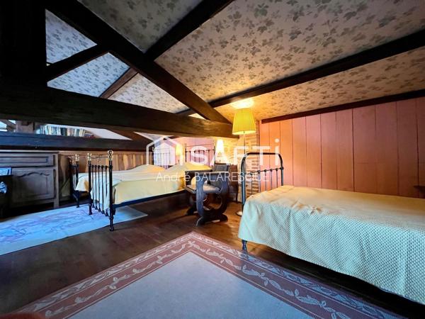 À vendre : Ensemble immobilier au charme ancien – Idéal pour gîtes et chambres d’hôtes