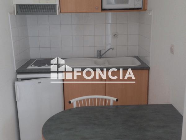 Location Studio meublé 21.33 m² - 4 RUE DE LA SOLE La Rochelle 17000