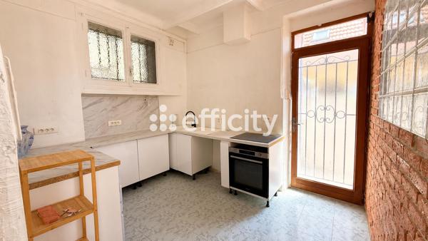 Maison
         3 pièces
        - 51 m² 335 000 € *