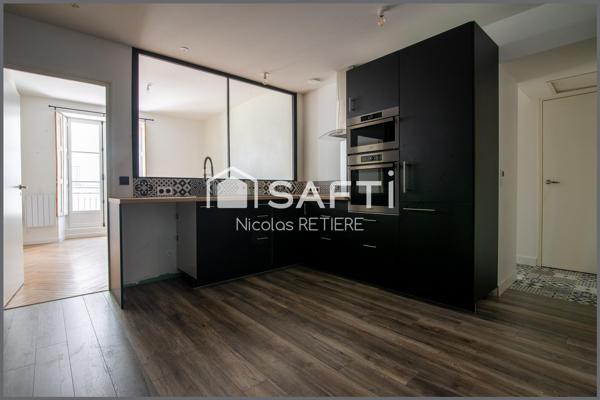Ile Feydeau - 2 pièces de 44 m2, chambre bonnes 9m2, grenier et cave