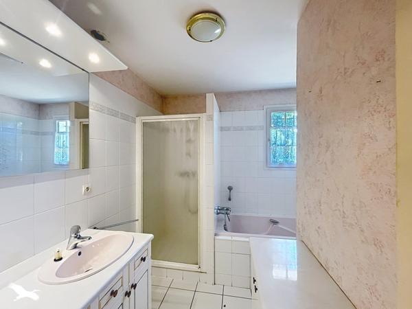 Maison 328 290 € Joué-lès-Tours 3 p 100 m² DPE E