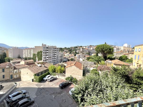 Marseille (13006) Appartement T3/T4 à rénover