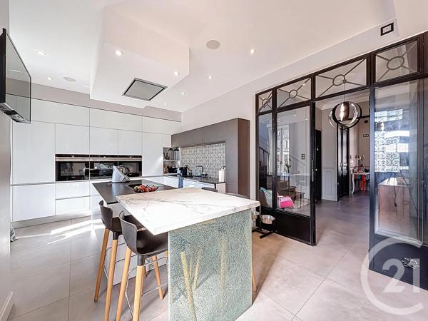 Maison à vendre  10 pièces - 274 m 2   FONTAINEBLEAU  - 77