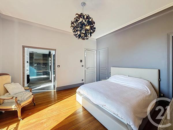 Maison à vendre  10 pièces - 274 m 2   FONTAINEBLEAU  - 77