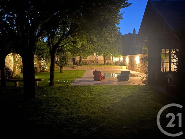 Maison à vendre  10 pièces - 274 m 2   FONTAINEBLEAU  - 77