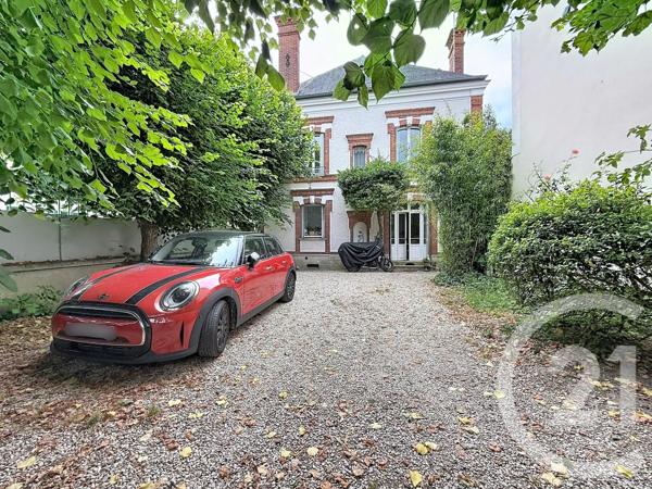 Maison à vendre  10 pièces - 274 m 2   FONTAINEBLEAU  - 77