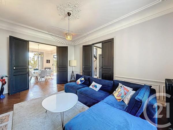 Maison à vendre  10 pièces - 274 m 2   FONTAINEBLEAU  - 77