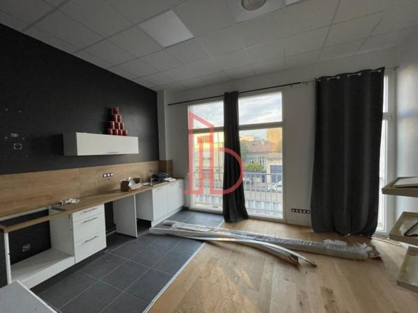 Local Commercial de 210 m² à louer à Bordeaux Talence