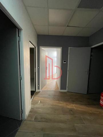 Local Commercial de 210 m² à louer à Bordeaux Talence