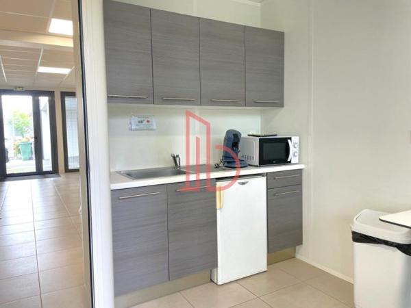 Bureau de 430 m² à louer à Bordeaux Lac - Bruges