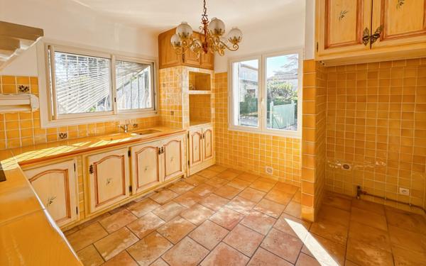 Maison à vendre    5 pièces •  Saint-Paul-de-Vence