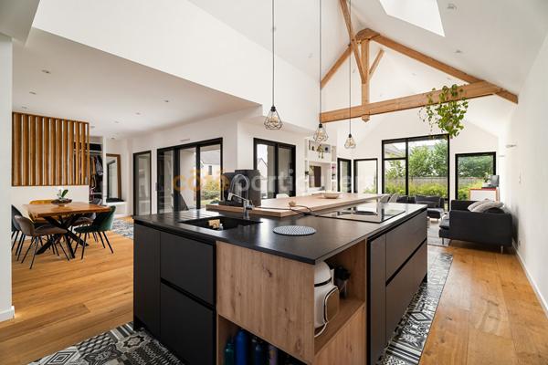Vente
                Maison195,86 m² - 7 Pièces -
                    SAINT MALO (35400)