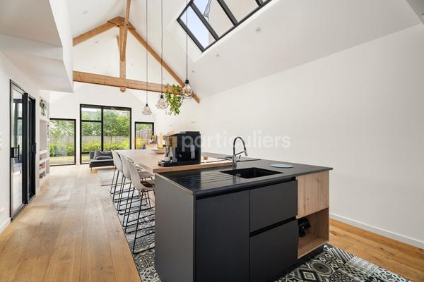 Vente
                Maison195,86 m² - 7 Pièces -
                    SAINT MALO (35400)