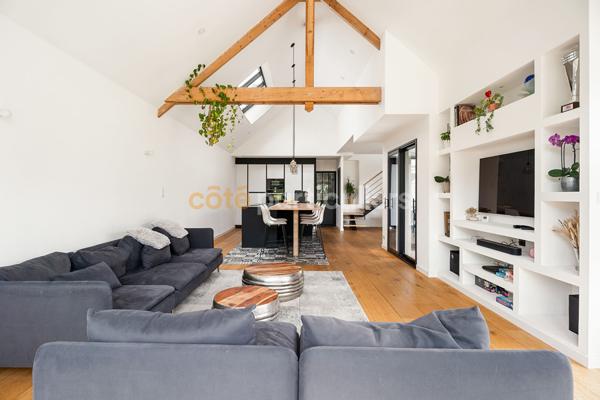Vente
                Maison195,86 m² - 7 Pièces -
                    SAINT MALO (35400)