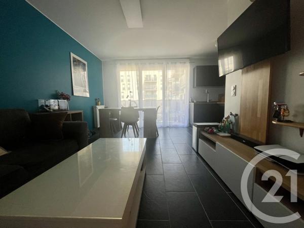 Appartement F2 à vendre  2 pièces - 43 m 2   LES ULIS  - 91