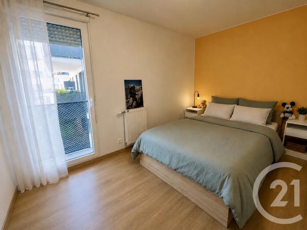 Appartement F2 à vendre  2 pièces - 43 m 2   LES ULIS  - 91