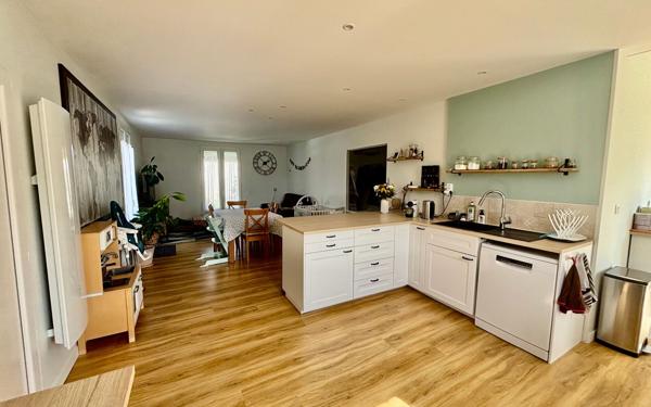 Maison à vendre    4 pièces •  Castres