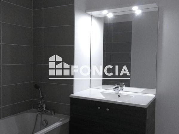 Location Appartement 3 pièces 60.21 m² - 36 AVENUE DU DR J.P FRANCESCHI Marseille 13012