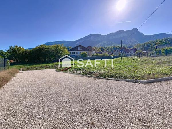 Terrain constructible viabilisé 568 m²