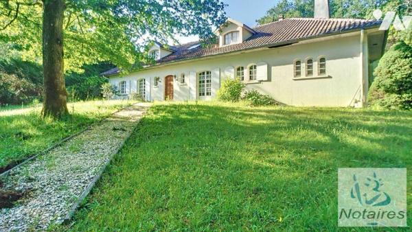 Maison à Vendre à Cénac (33360) en Gironde (33).

Située au calme belle maison style ile de F...